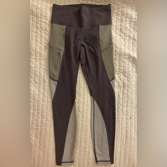 Athleta Leggings Small Colorblock Up for Anything 7/8 Gray White Pockets 209921 - Picture 1 of 9